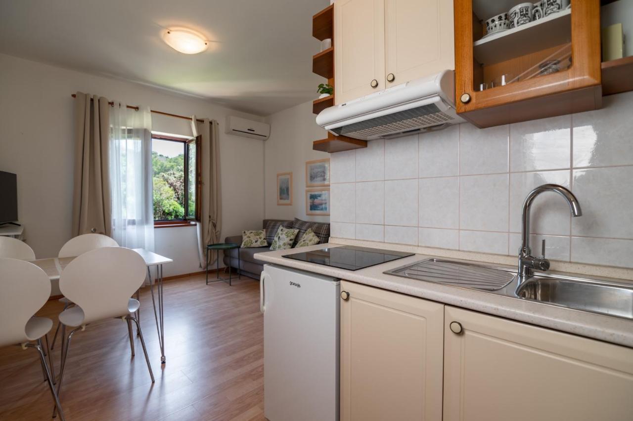 Apartments Rozelyn أوغليان المظهر الخارجي الصورة