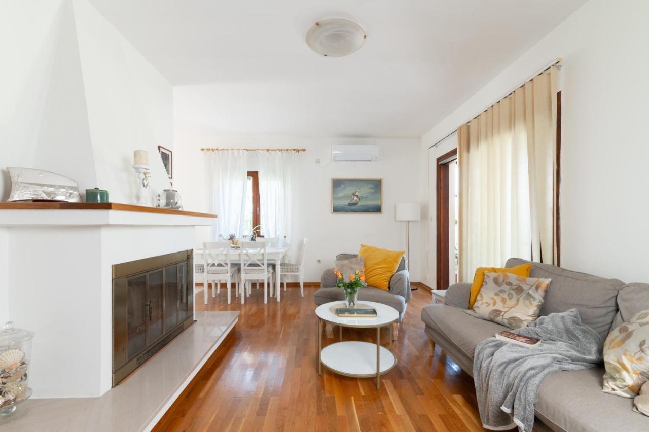 Apartments Rozelyn أوغليان المظهر الخارجي الصورة