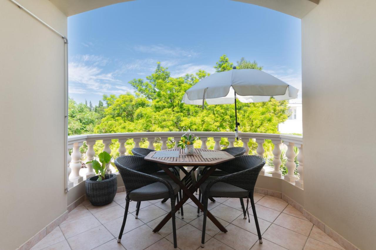 Apartments Rozelyn أوغليان المظهر الخارجي الصورة