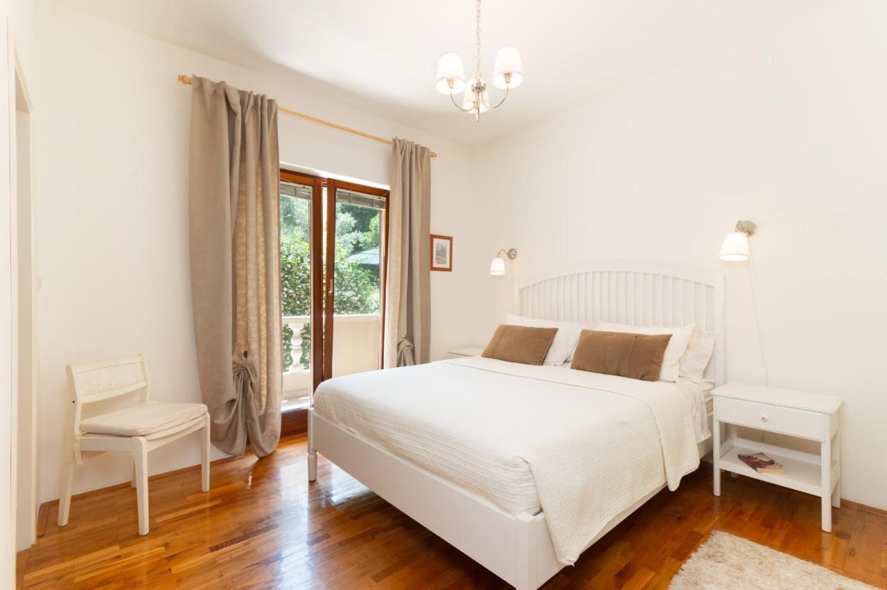 Apartments Rozelyn أوغليان المظهر الخارجي الصورة