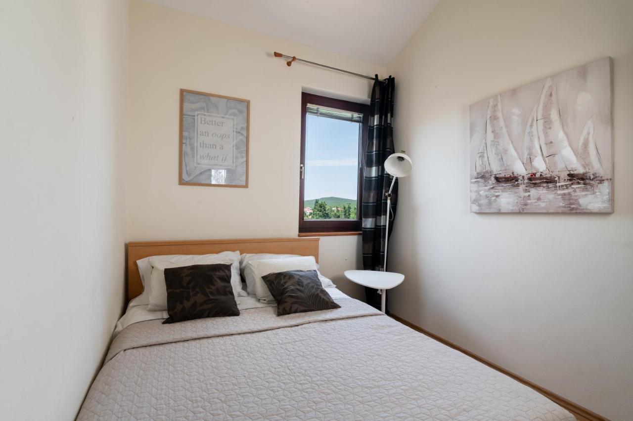Apartments Rozelyn أوغليان المظهر الخارجي الصورة