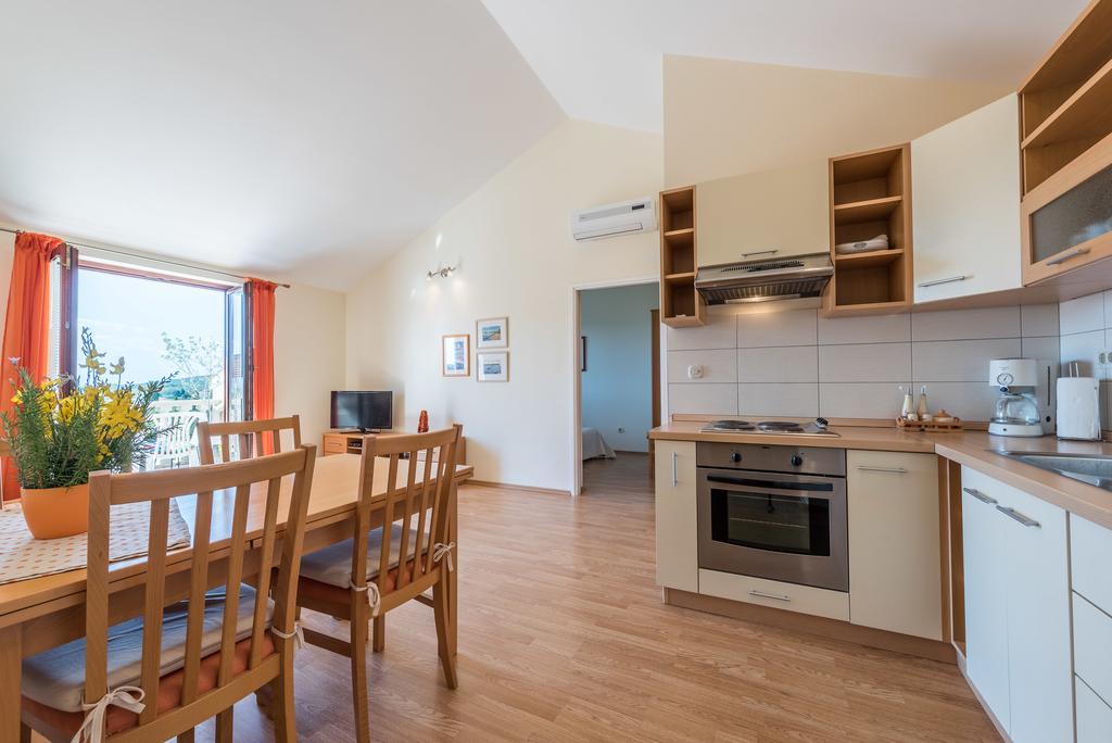 Apartments Rozelyn أوغليان المظهر الخارجي الصورة