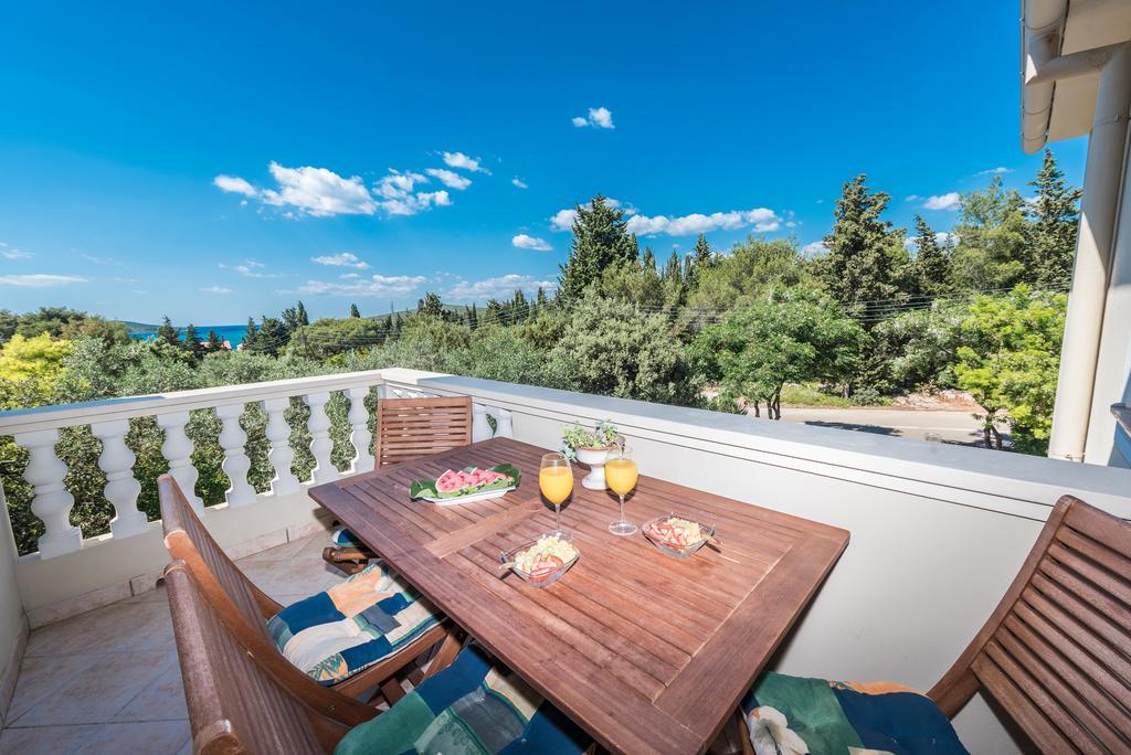 Apartments Rozelyn أوغليان المظهر الخارجي الصورة
